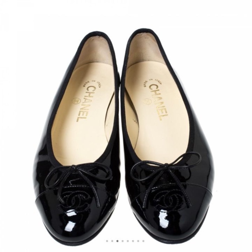 Black patent leather ballet flats